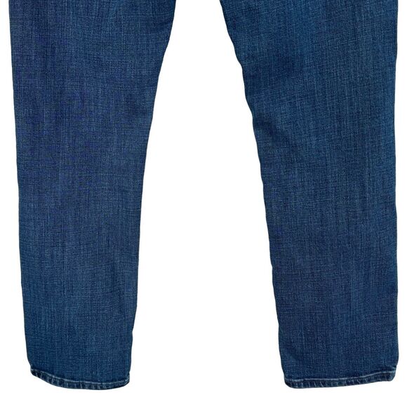 Levi’s Womens SZ 4 Classic Straight Jeans Mid-Rise Stretch Pockets Medium Wash - Picture 7 of 12